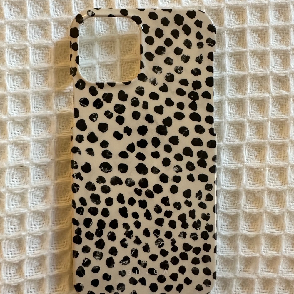 Burga iPhone 12 Almond Latte Snap case